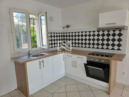 Location Appartement 3 pièces 62m² FAYENCE 83440 - Photo 2