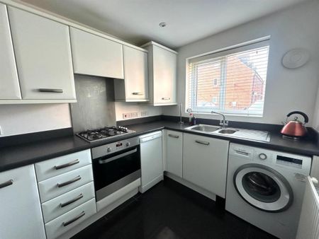Bobeche Place, Kingswinford - Photo 3