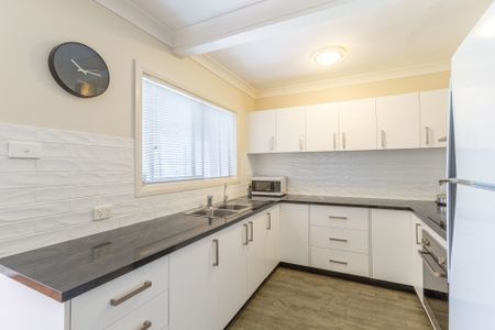 Cul-de-sac Location! - Photo 5