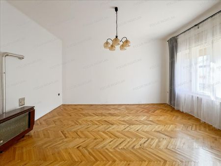 Kiadó átlagos állapotú lakás - Kecskemét - Photo 5