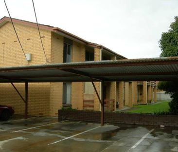 Charming 2-Bedroom Home in Camden Park - Photo 3