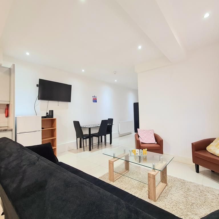 1 bedroom house to rent - Photo 1