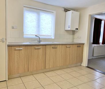 3 bedroom detached house to rent - Photo 4