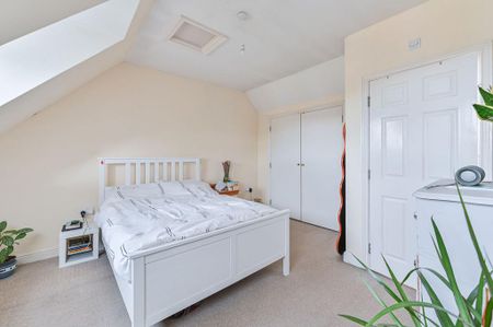 4 bedroom terraced house to rent - Photo 4