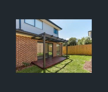 PERFECTLY LOCATED - Photo 5