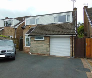 4 bedroom detached house to rent - Photo 4