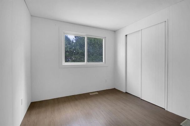 For Lease - 14 Lazy Nol Court, Stittsville - Munster - Richmond, Ontario - Photo 1