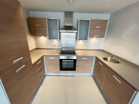 2 bedroom flat to rent - Photo 4