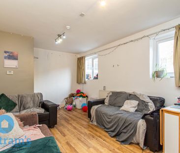 7 bed Flat for Rent - Photo 6