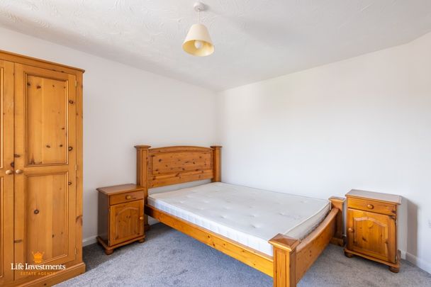 Creswell Place, Cawston, Rugby - Photo 1