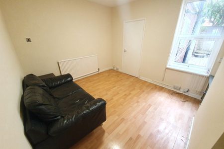 Esdelle Street, NORWICH - Photo 2