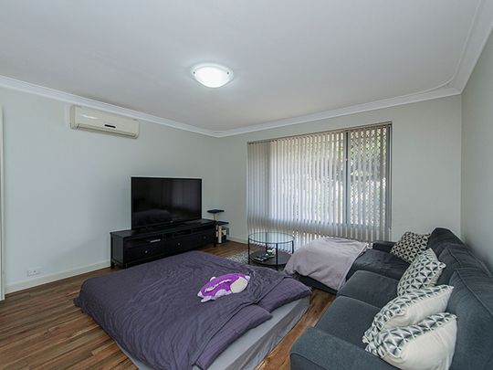 Renovated Duplex! - Photo 1