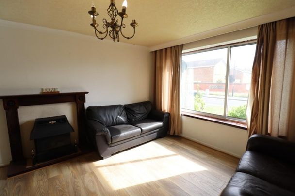 5 BED Bungalow To rent - Photo 1