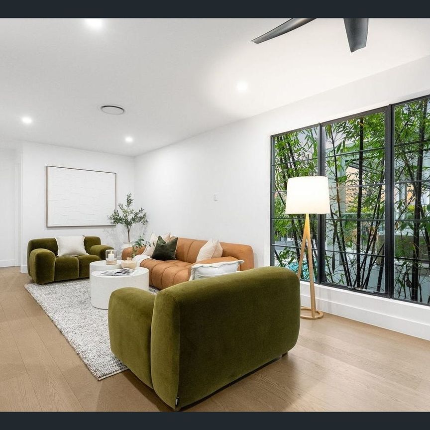 A Home That Inspires.. Luxury Family Living at Its Finest! - Photo 1