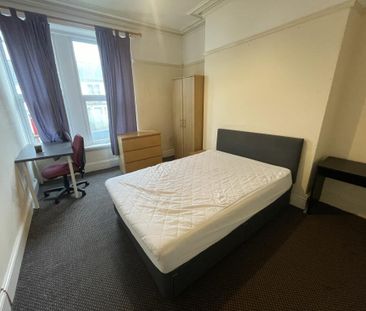 4 bedroom house share to rent - Photo 3