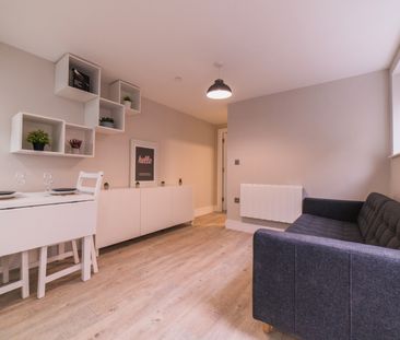 Llanbleddian Gardens, Cathays - Photo 1