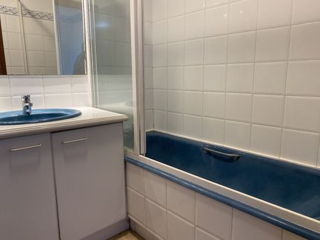 Location Appartement 2 pièces 53m² COGNAC 16100 - Photo 4