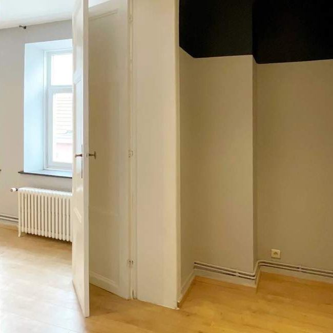 Appartement te huur in Brussel voor € 1.460 met 2 slaapkamers - Foto 1