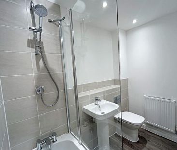 2 bedroom semi-detached house to rent - Photo 5