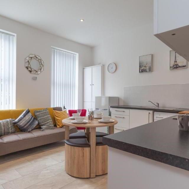 Unit 1, Wellesley Avenue, Lisburn Road, Belfast, BT9 6DG - Photo 1