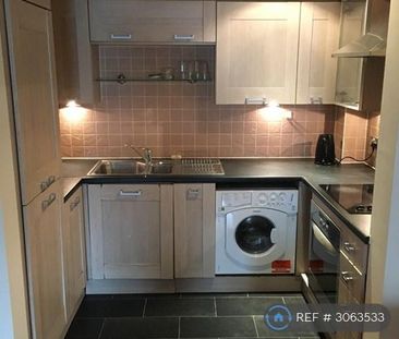 2 bedroom flat to rent - Photo 5