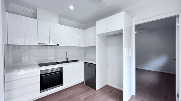 Brand New 2 Bedroom Granny Flat in Minto &excl;&excl; - Photo 1