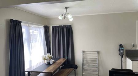 Wainuiomata Living - Photo 2