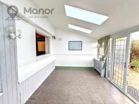 3 bedroom terraced house to rent - Photo 2