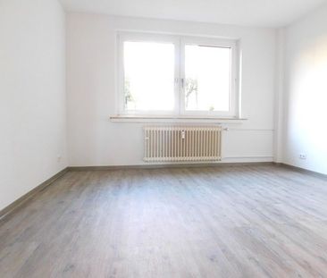 Hübsche 4-Zi.-Whg. mit neuem Boden und sonnigem Balkon - Foto 1