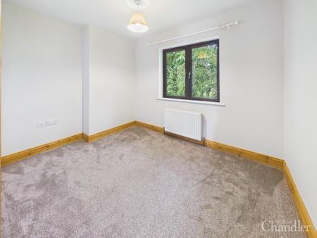 5 Loughview Close, Ballygowan, BT23 5GJ - Photo 3