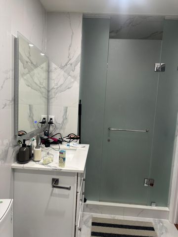 For Lease - 1657 Samuelson Circle, Mississauga, Ontario - Photo 5
