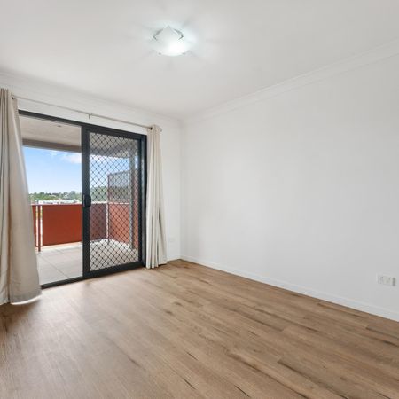 Location Location Location! - Photo 4