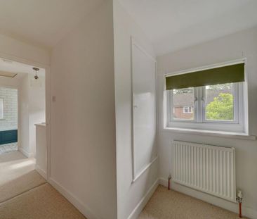 3 bedroom semi-detached house to rent - Photo 2