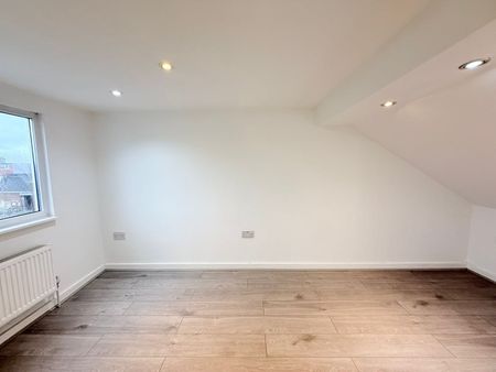 4 Bed Terraced House, Sunnyside Road, IG1 - Photo 5