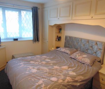 Lothersdale Close - Photo 2
