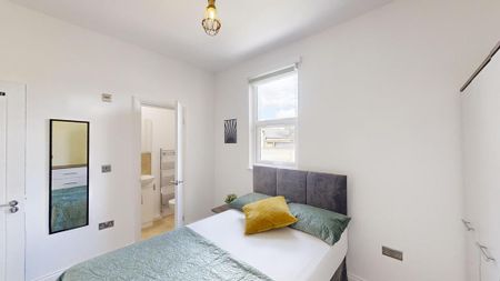 10 bedroom terraced house to rent - Photo 2