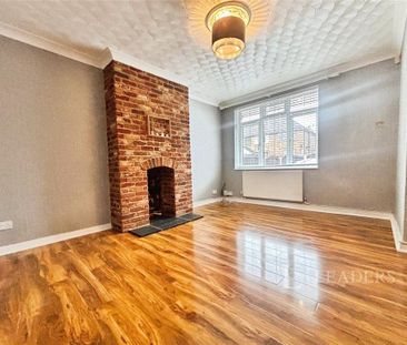 3 bedroom semi-detached house to rent - Photo 4