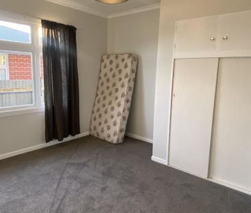 24 Home Street, Winton - Photo 5