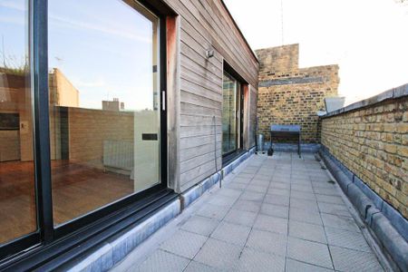 1 bedroom penthouse to rent - Photo 3