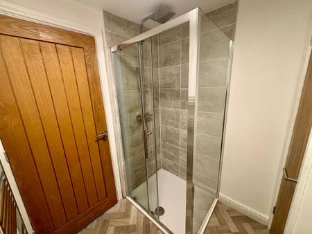 2 bedroom terraced house to rent - Photo 2