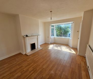 3 Bed - 887 York Road, Leeds - LS14 6HL - Professional - Photo 3