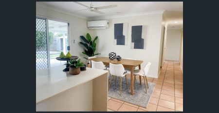 Modern Family Home! - Photo 4