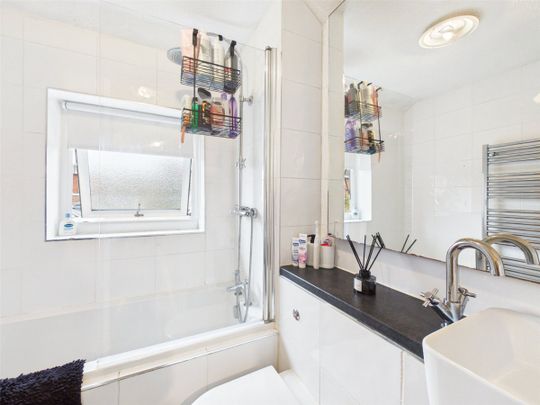 Farnham Walk, West Hallam, Ilkeston, Derbyshire, DE7 - Photo 1