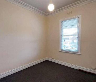 2 Bedroom Terrace for Rent in Brunswick - Photo 4