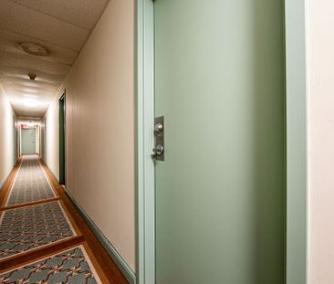 For Lease - 28 Sommerset Way Unit# 1703, Toronto, Ontario - Photo 4