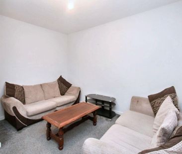 3 bed upper flat to rent in NE4 - Photo 1