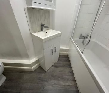 Ashley Road, Bournemouth - Photo 5