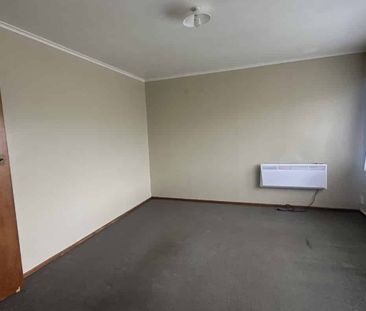 Small and Cute 2 Bedroom Home - Photo 3