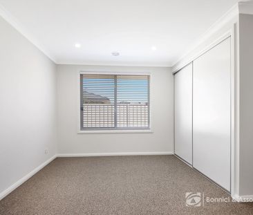 MODERN TOWNHOUSE - Photo 1