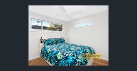 MODERN LIVING - Photo 4